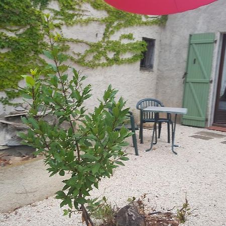 Hotel Aux Oliviers Homps  Exterior foto